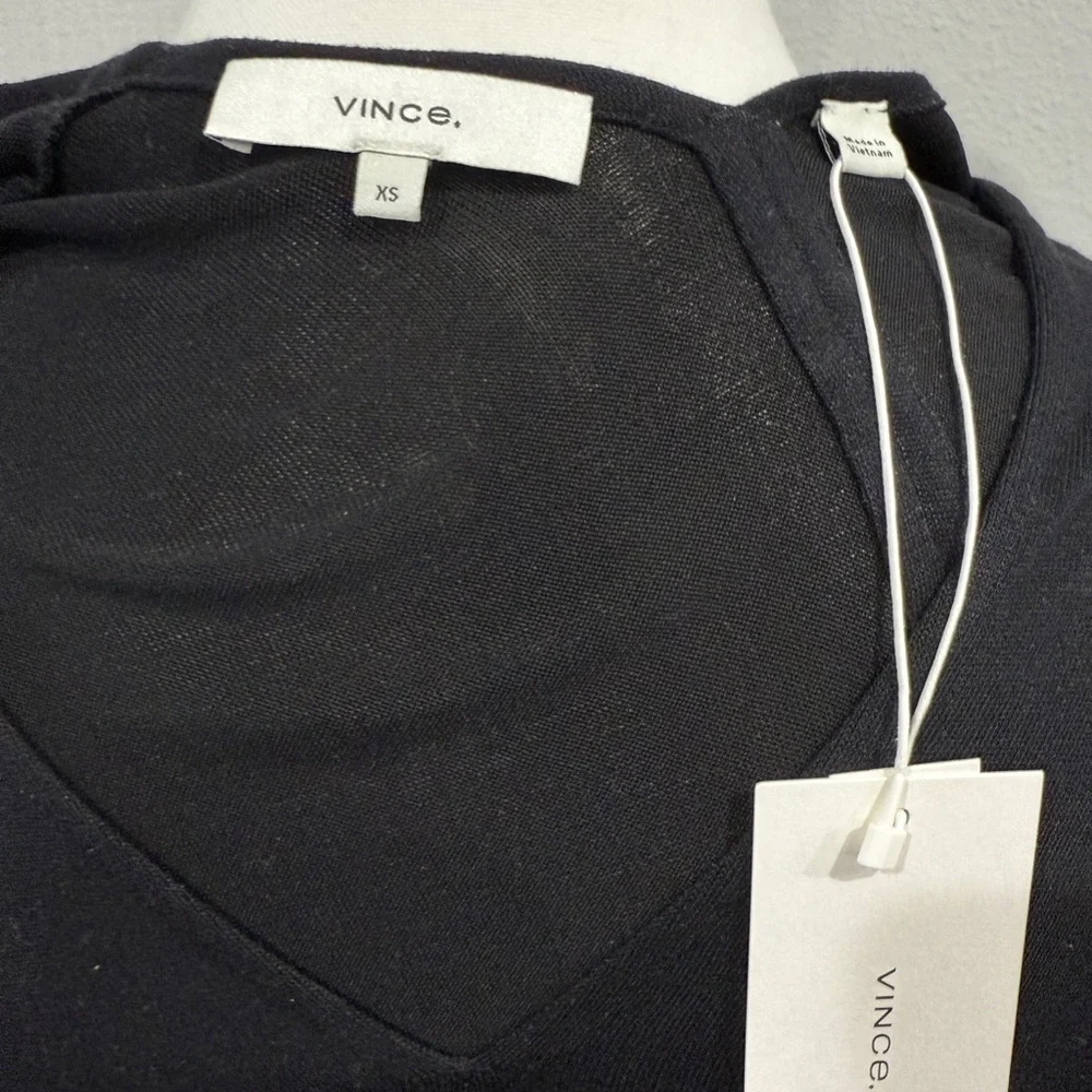 NWT Vince Black V-Neck Short Sleeve Top - Picture 5 of 5